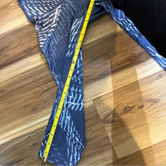 Peloton Zepheria Blue High Rise Waist Capri Leggings Set Womens Small Crop  F - Picture 6 of 9